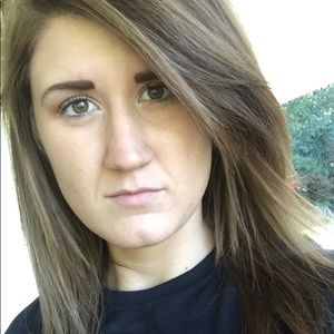 Meet your Posher, Kendra